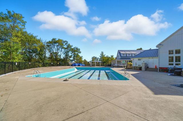 4641 Grand Strand Drive, Grove City, OH 43123