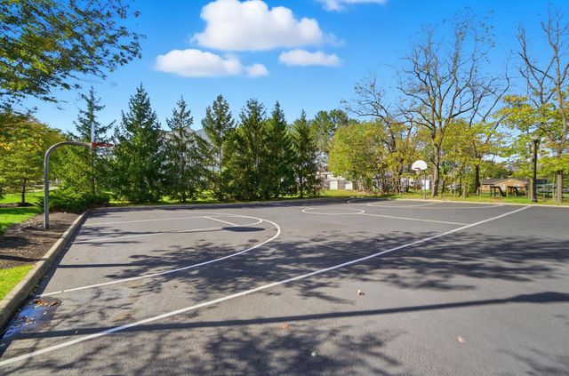 4641 Grand Strand Drive, Grove City, OH 43123