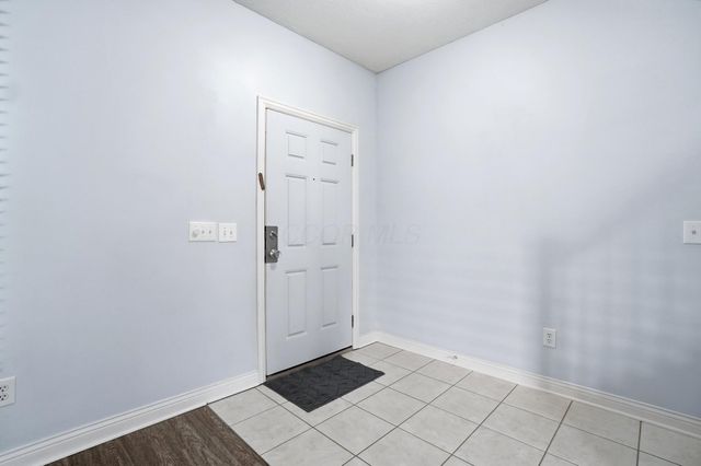 4641 Grand Strand Drive, Grove City, OH 43123