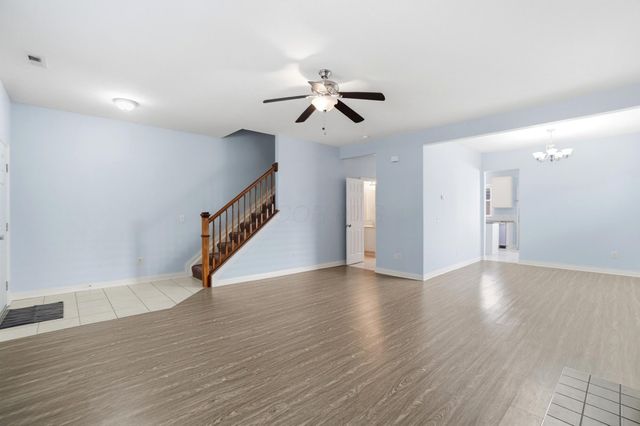 4641 Grand Strand Drive, Grove City, OH 43123