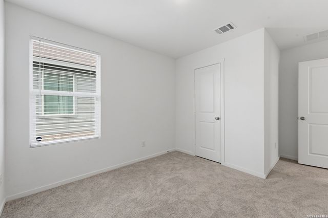 5717 MANGAS CIR, Seguin, TX 78155