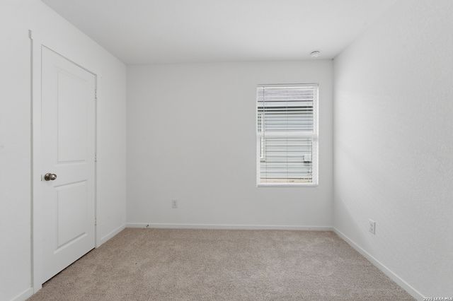 5717 MANGAS CIR, Seguin, TX 78155
