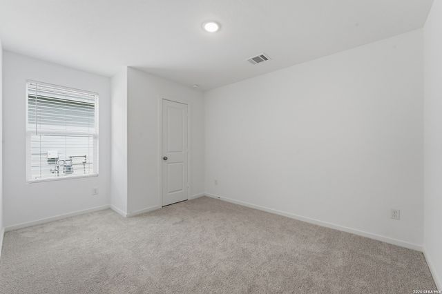 5717 MANGAS CIR, Seguin, TX 78155