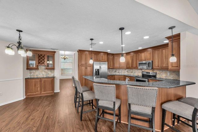 4008 EAGLES NEST DRIVE, Valrico, FL 33596
