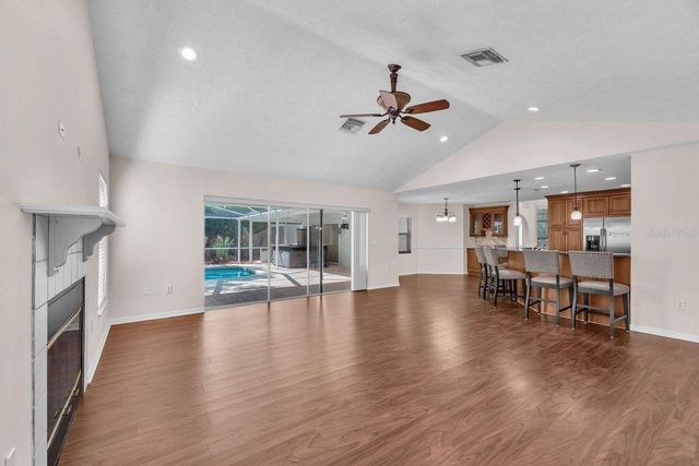 4008 EAGLES NEST DRIVE, Valrico, FL 33596