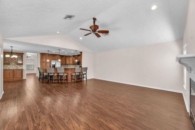 4008 EAGLES NEST DRIVE, Valrico, FL 33596