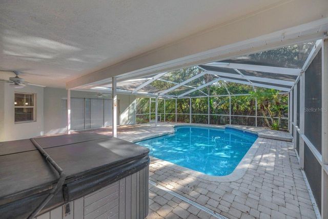 4008 EAGLES NEST DRIVE, Valrico, FL 33596