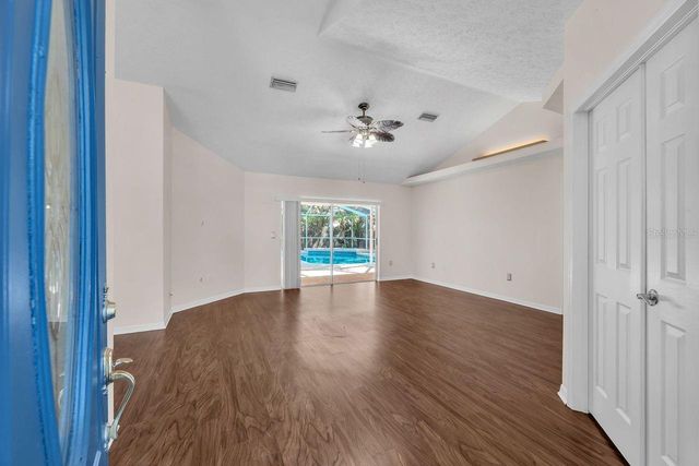 4008 EAGLES NEST DRIVE, Valrico, FL 33596