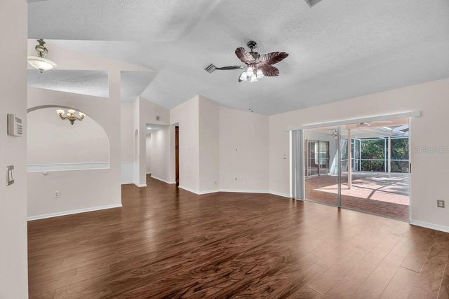4008 EAGLES NEST DRIVE, Valrico, FL 33596