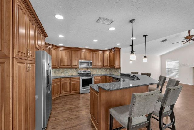 4008 EAGLES NEST DRIVE, Valrico, FL 33596
