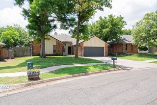 2322 Ripple Creek Lane, Edmond, OK 73012