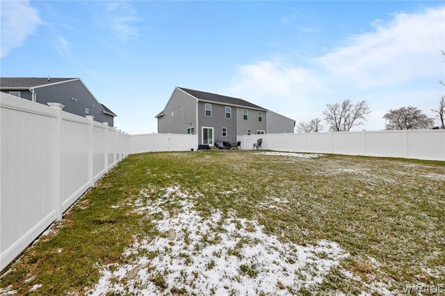 14 Grant Court, West Seneca, NY 14218