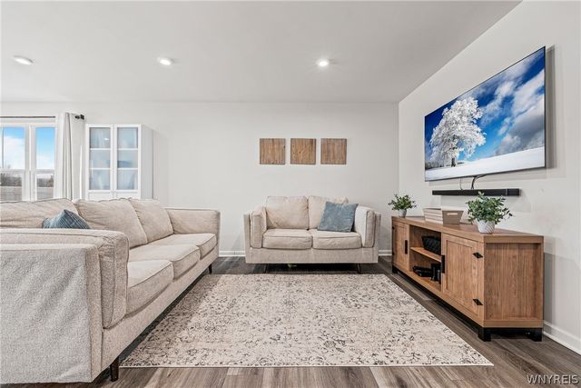 14 Grant Court, West Seneca, NY 14218