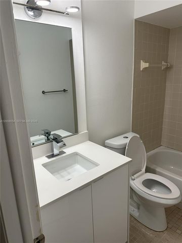 40 Chestnut Cir, Cooper City, FL 33026