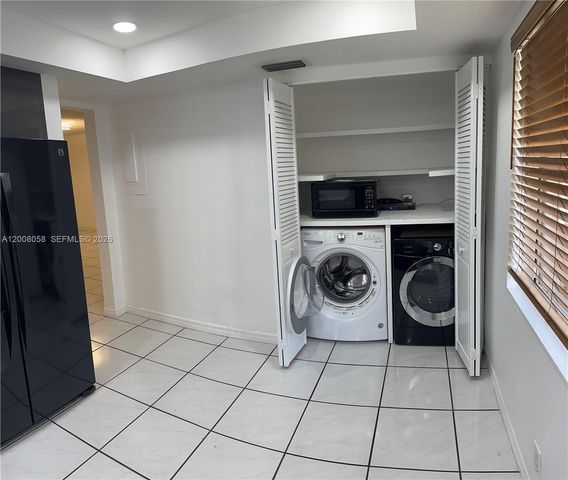 40 Chestnut Cir, Cooper City, FL 33026