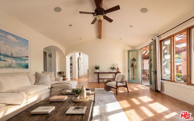 29089 Grayfox Street, Malibu, CA 90265