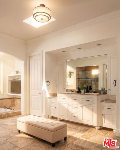29089 Grayfox Street, Malibu, CA 90265