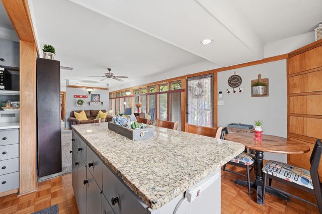 579 S Yale St, Wichita, KS 67218