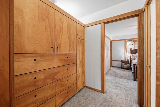 579 S Yale St, Wichita, KS 67218