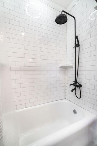 2415 9th AVENUE, South Milwaukee, WI 53172