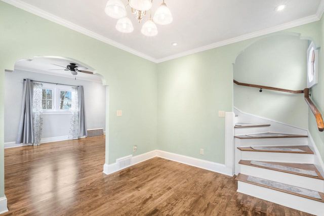 2415 9th AVENUE, South Milwaukee, WI 53172