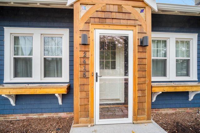 2415 9th AVENUE, South Milwaukee, WI 53172