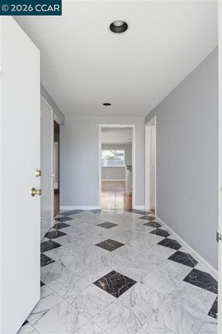 55 Ceemar Court, Concord, CA 94519