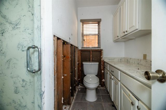 86 County Road 319, Cleveland, TX 77327