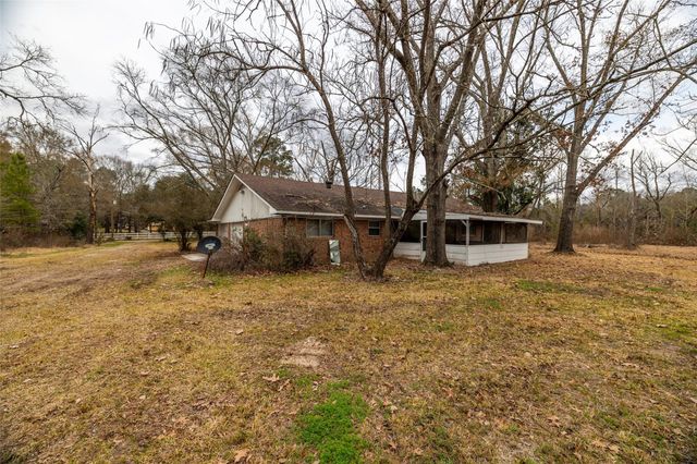 86 County Road 319, Cleveland, TX 77327