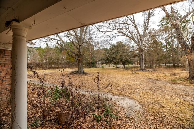 86 County Road 319, Cleveland, TX 77327