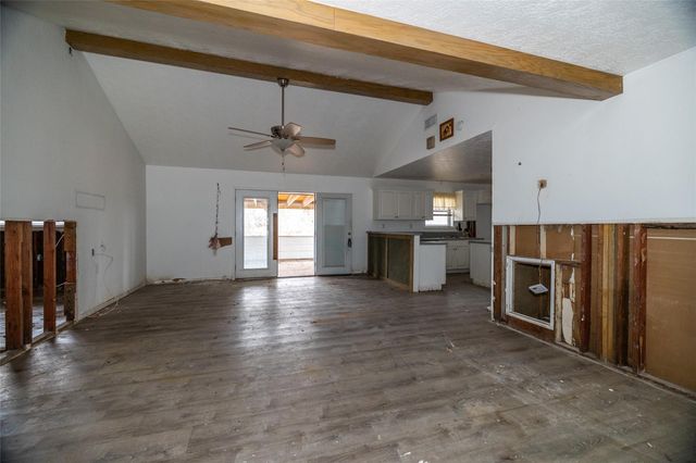 86 County Road 319, Cleveland, TX 77327