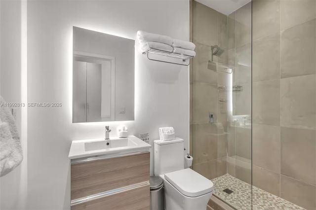 229 SW 9th St 202, Miami, FL 33130