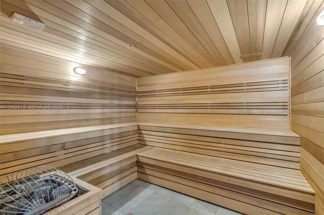 229 SW 9th St 202, Miami, FL 33130