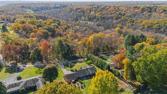 208 Summit Road, Center Twp, PA 16001