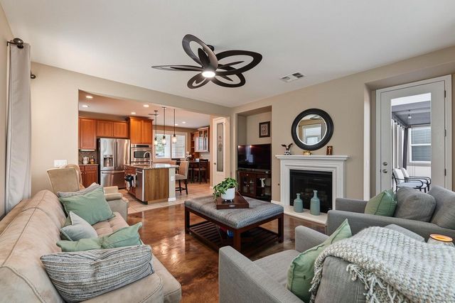 561 Fresian Dr, Oakdale, CA 95361