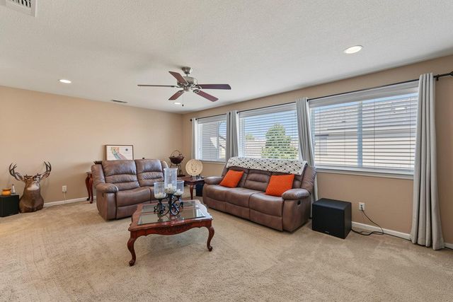 561 Fresian Dr, Oakdale, CA 95361