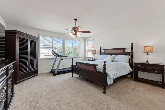 561 Fresian Dr, Oakdale, CA 95361
