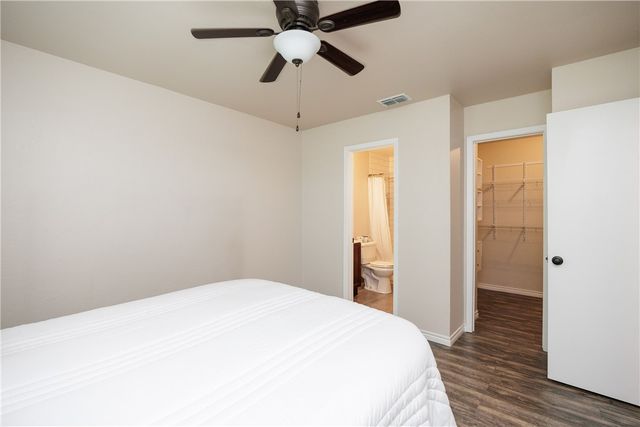 7252 The Mansions Dr D-2, Corpus Christi, TX 78414
