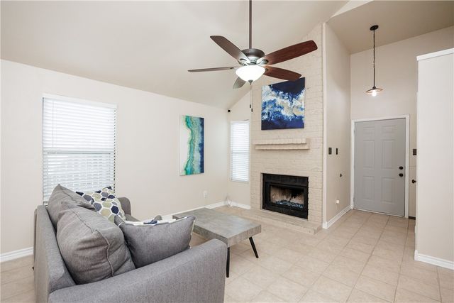 7252 The Mansions Dr D-2, Corpus Christi, TX 78414