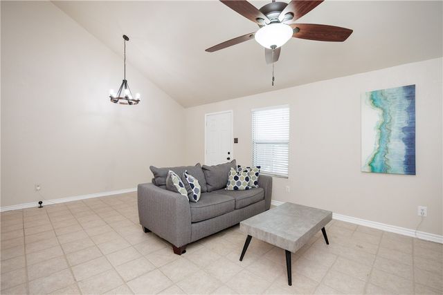 7252 The Mansions Dr D-2, Corpus Christi, TX 78414