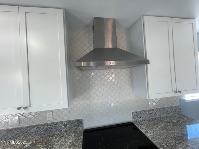 370 Connelly St, Hawthorne, NV 89415