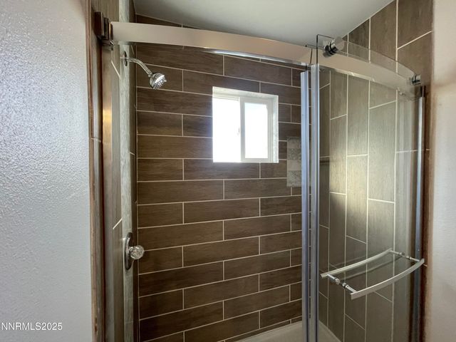 370 Connelly St, Hawthorne, NV 89415