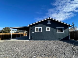 370 Connelly St, Hawthorne, NV 89415