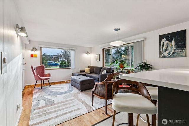 1209 S 10th Street, Mount Vernon, WA 98274