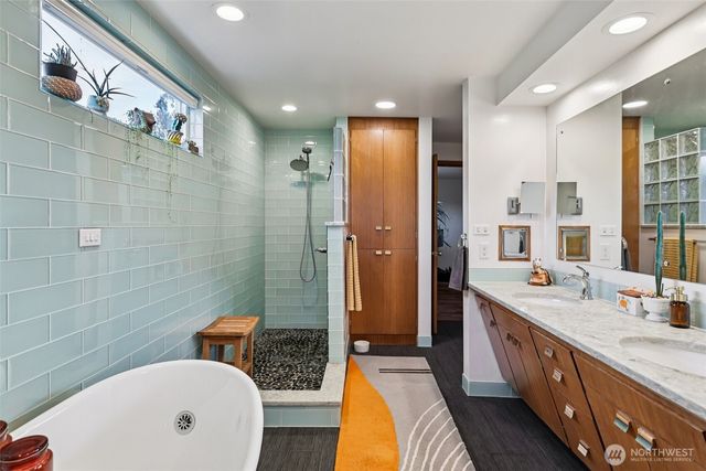 1209 S 10th Street, Mount Vernon, WA 98274