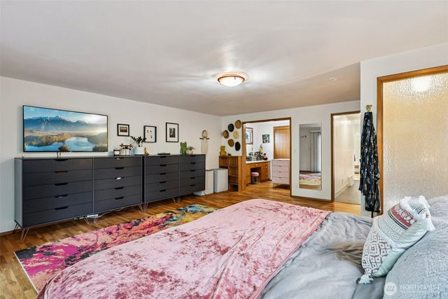 1209 S 10th Street, Mount Vernon, WA 98274