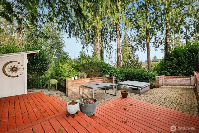 1209 S 10th Street, Mount Vernon, WA 98274