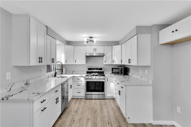 3155 Camberly Drive, Hampton, PA 15044