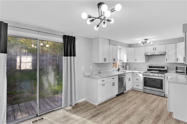 3155 Camberly Drive, Hampton, PA 15044