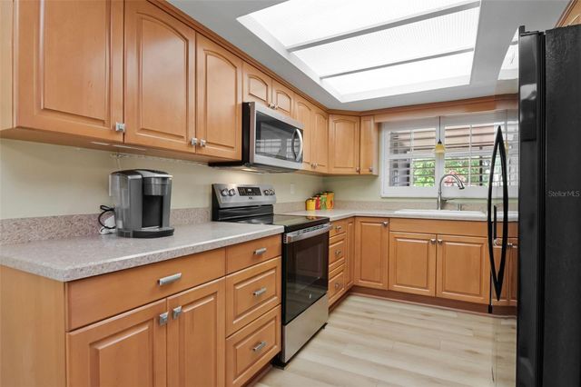 1150 BROOK DRIVE W, Dunedin, FL 34698
